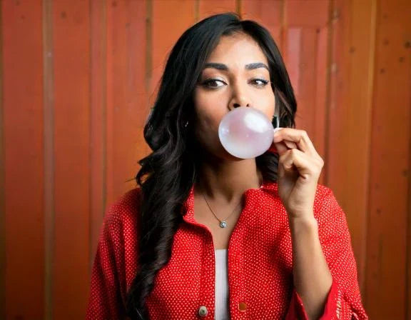 Chewing Gum for Teeth Whitening: Does It Really Work?